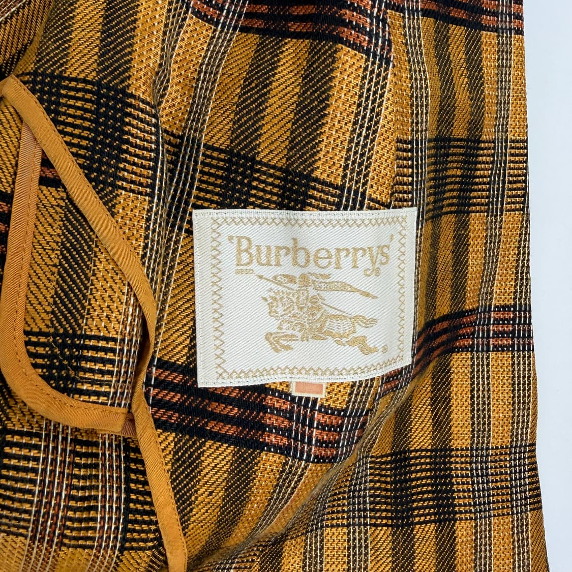 90s 버버리 체크패턴 블레이저&스커트 셋업 상품이미지5