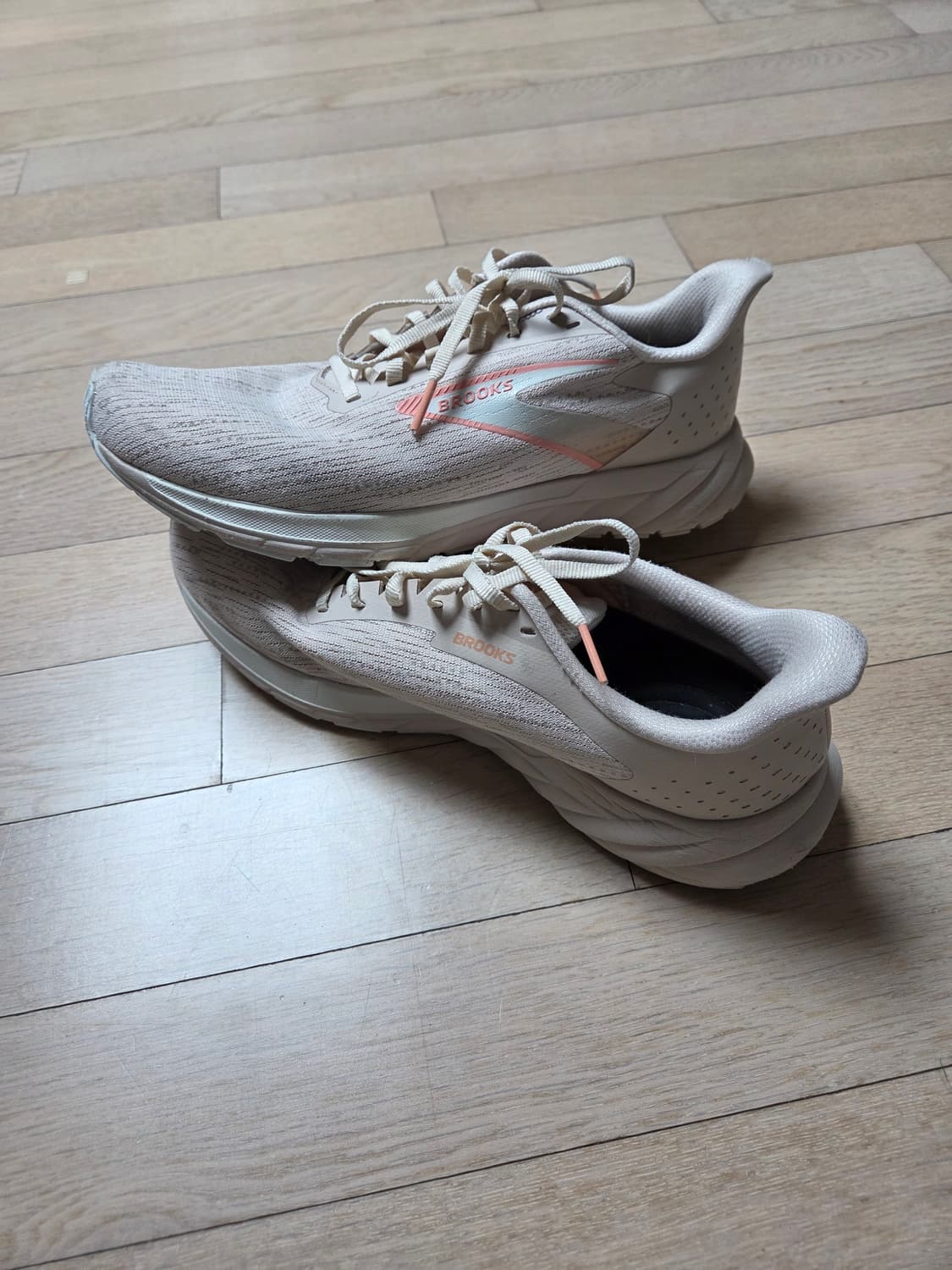 브룩스 런닝화.270.상태최상 상품이미지2