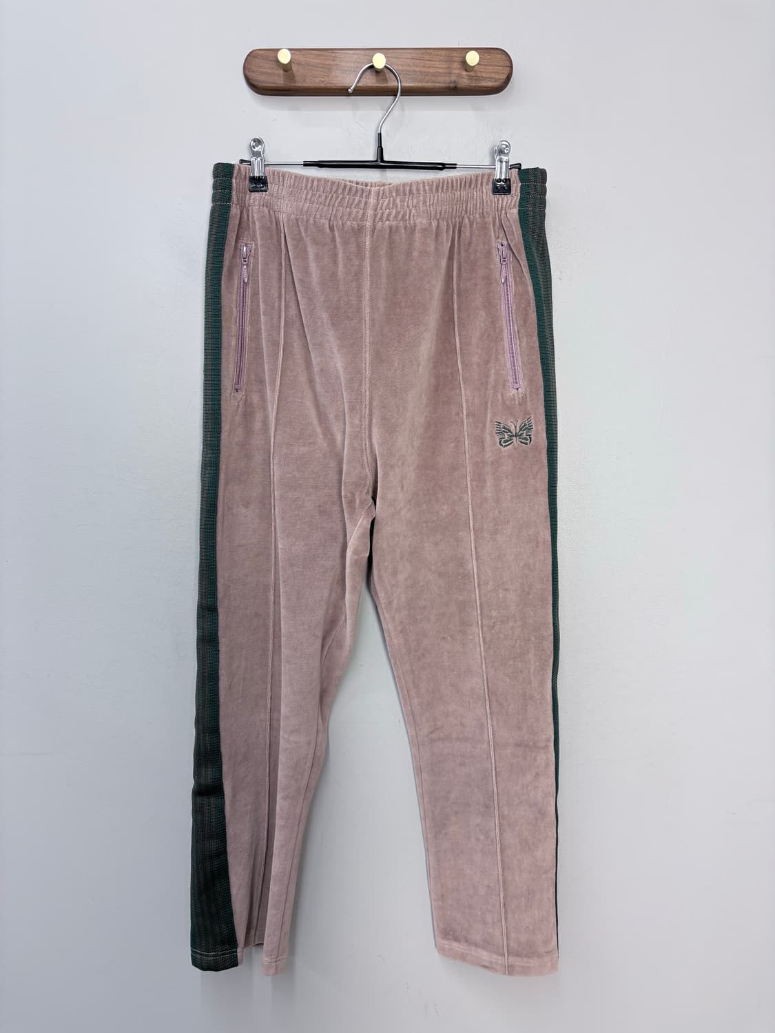 니들스 스몰로고 벨벳 트랙탑 팬츠 A3502 상품이미지2