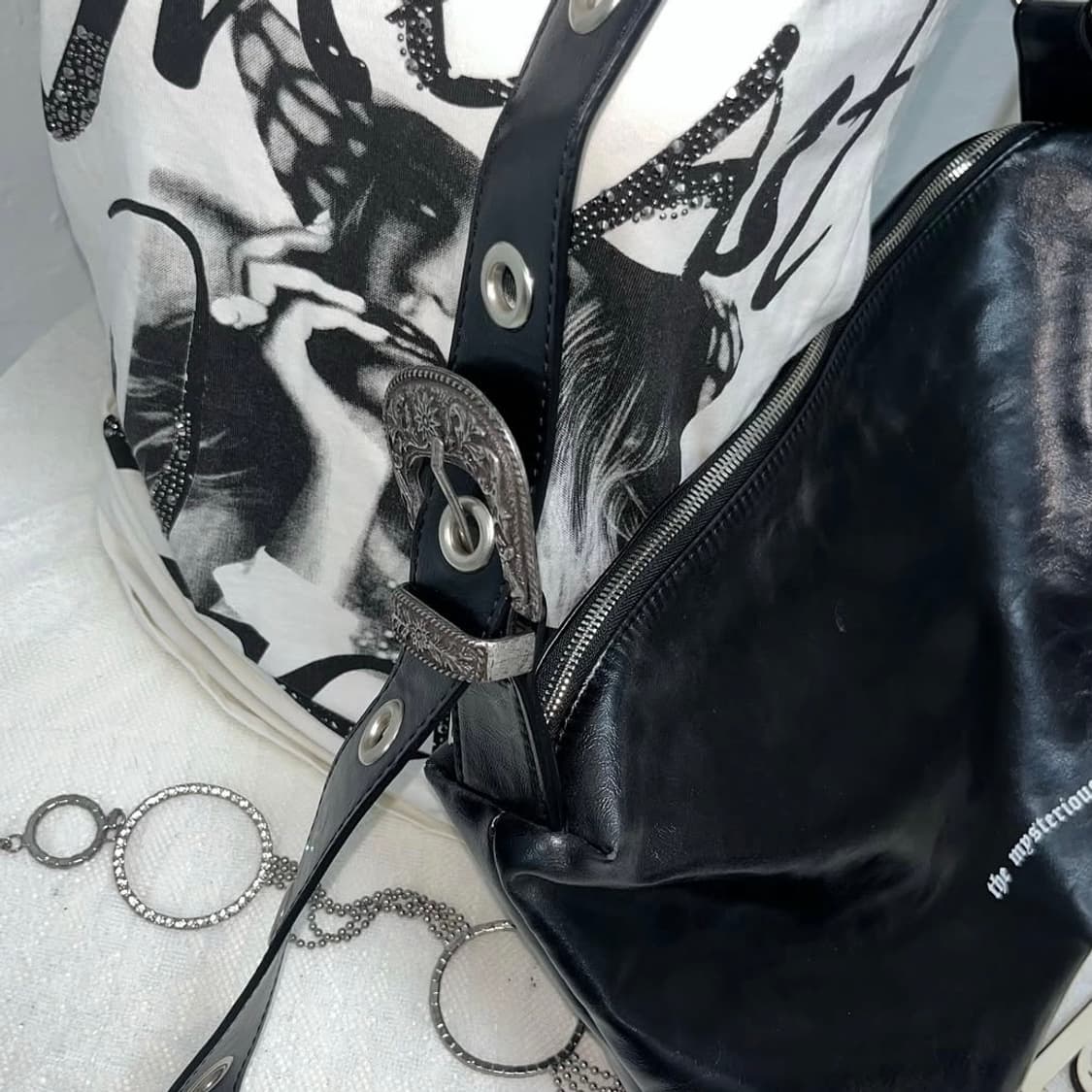 The Mysterious Hotel 상품이미지4