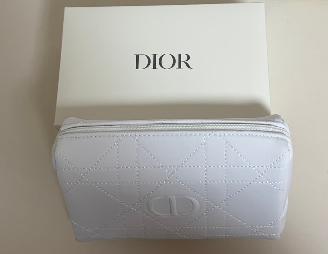 새상품) 디올 뷰티 까나쥬 화이트 파우치 상품이미지2
