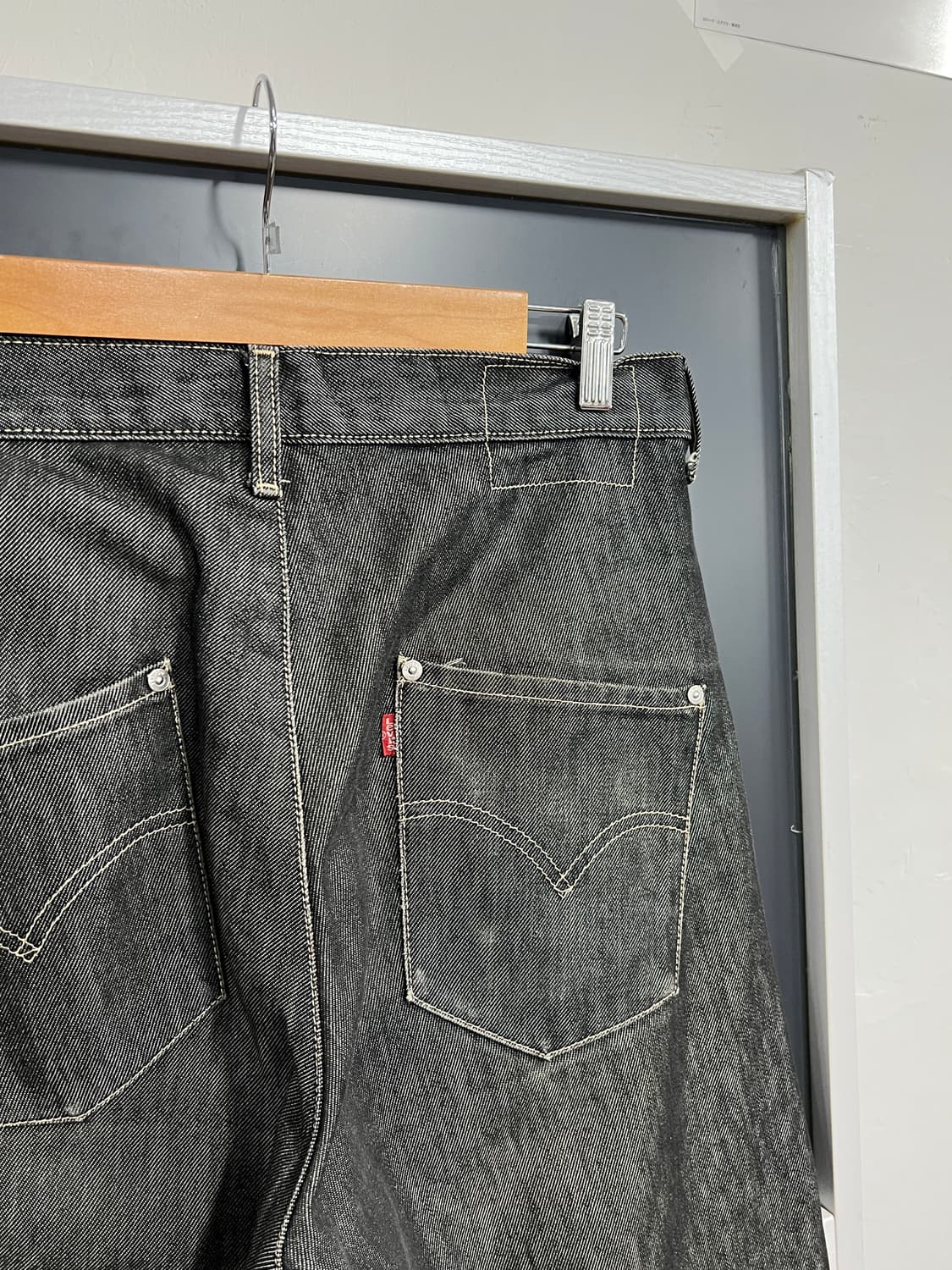Levis 리바이스 엔지니어드 루즈핏 부츠컷 데님 팬츠 상품이미지2