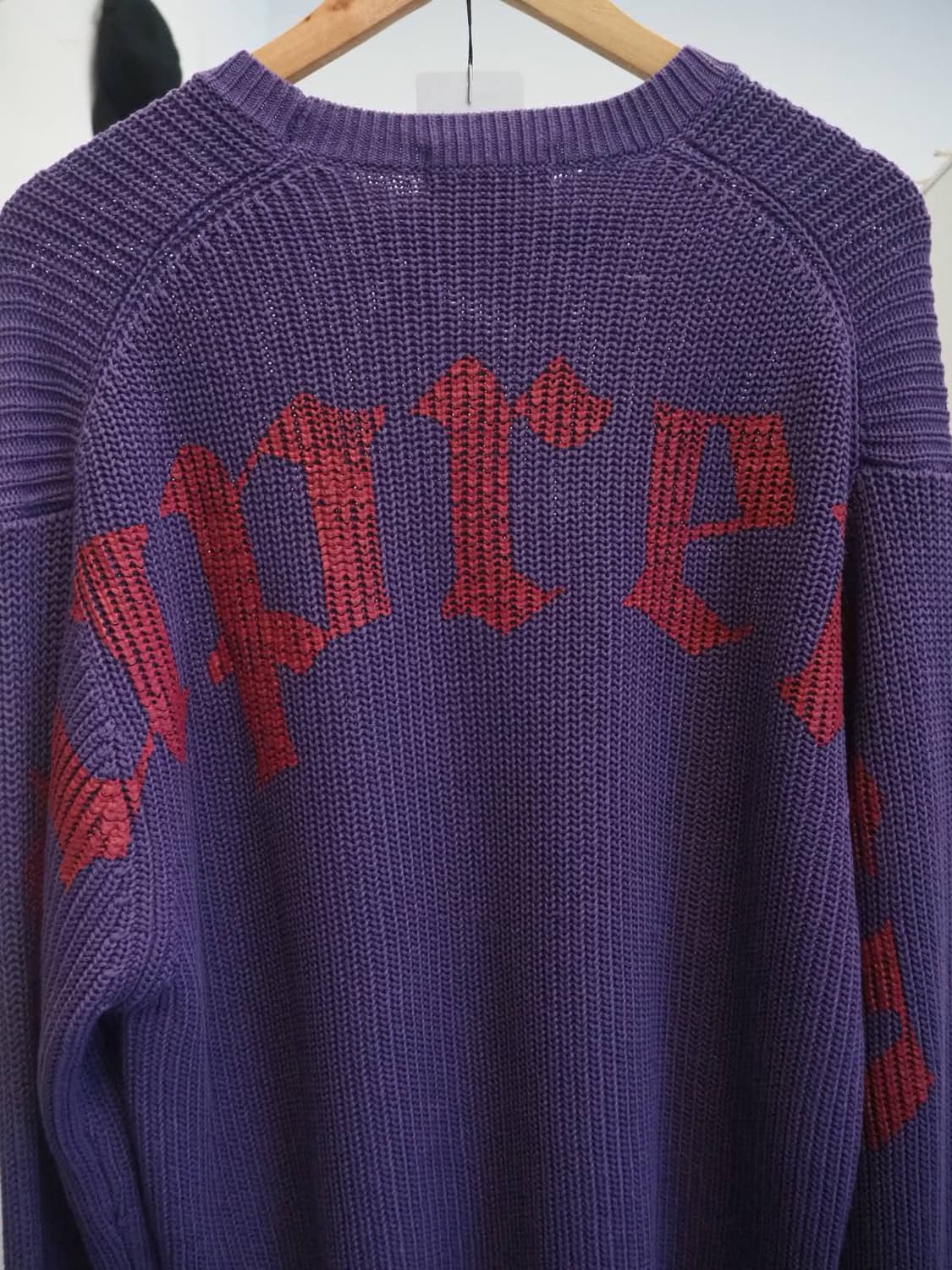 Supreme old english logo knit 상품이미지3