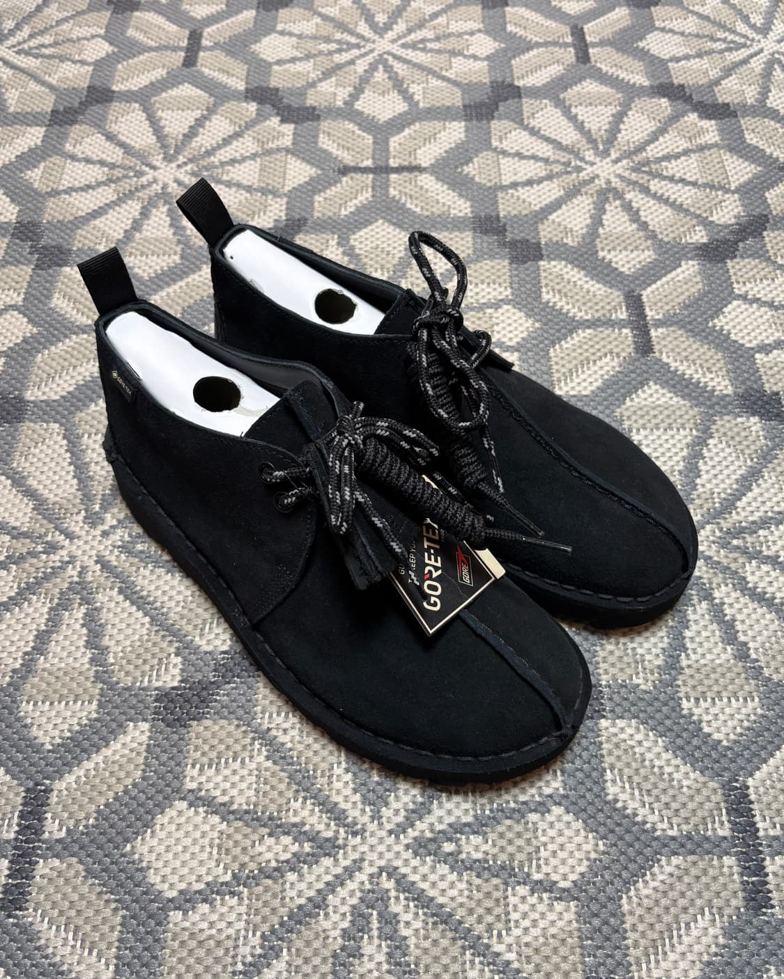 (265) 클락스 데저트 트랙 고어텍스 GTX 블랙 스웨이드 상품이미지1