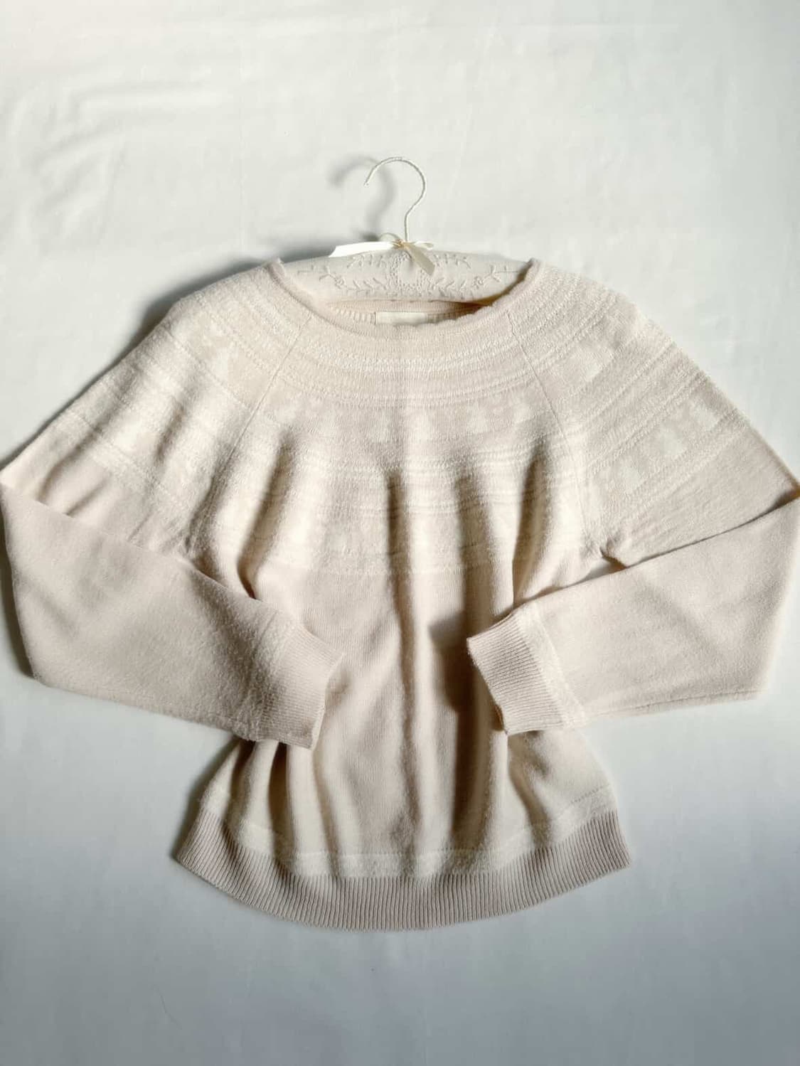 어스뮤직 연핑크 토끼 노르딕 니트 상품이미지1