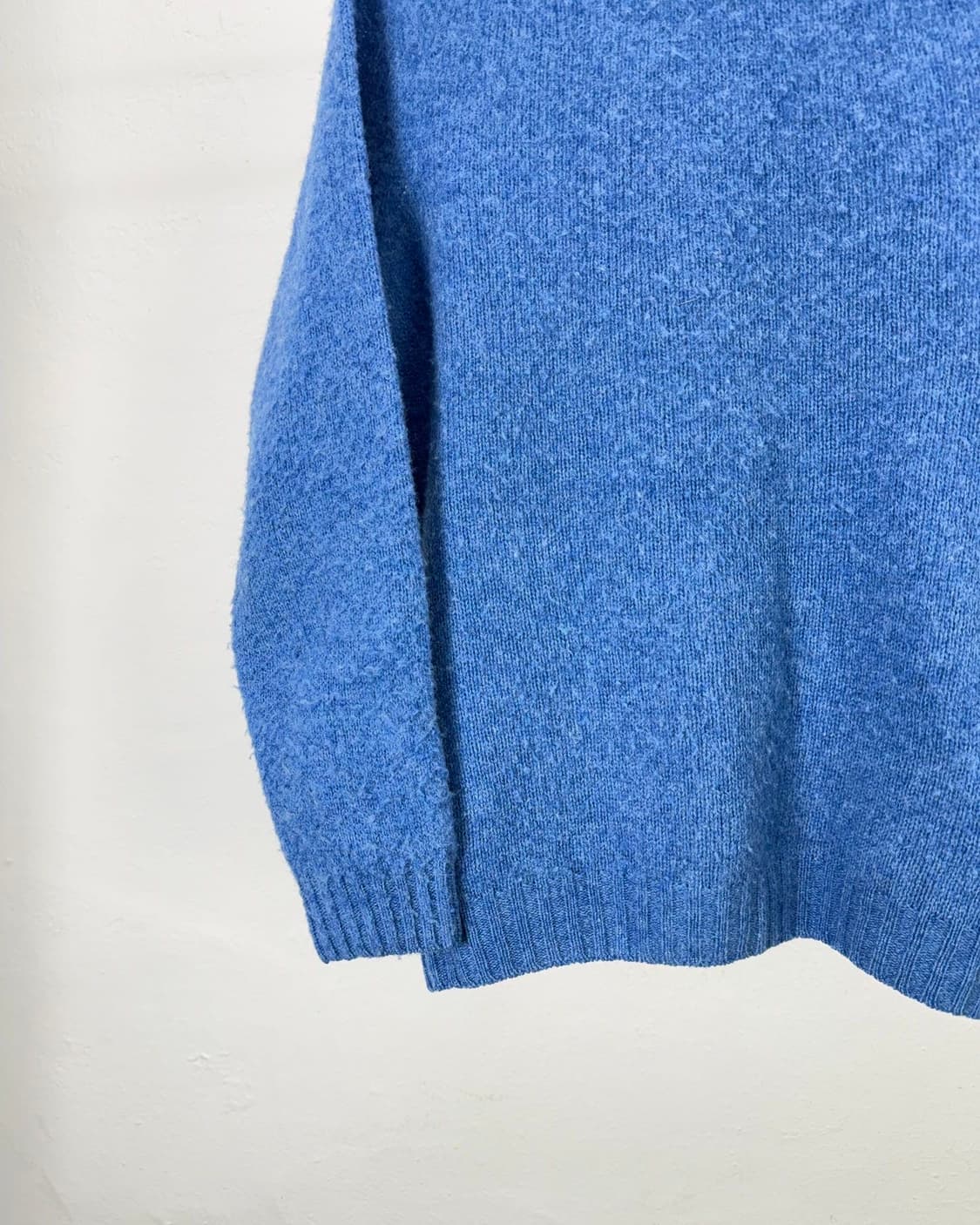 할리 오브 스코틀랜드 마린 블루 셰기독 브러쉬드 니트 스웨터 상품이미지4