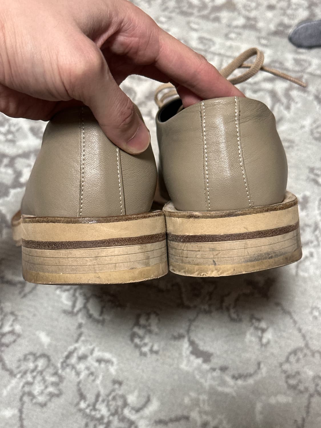 러프넥 빈 더비슈즈 그레이 255사이즈 판매 상품이미지5