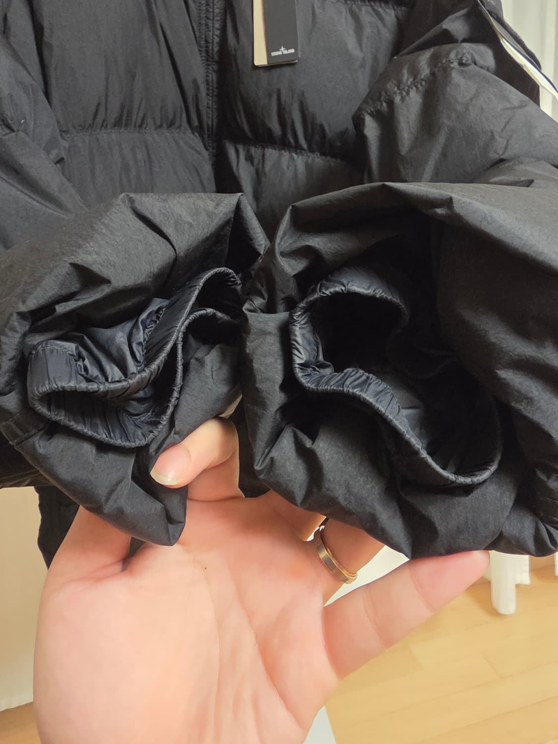 [24FW] 스톤아일랜드 크링클랩스 숏 다운 패딩 2XL 상품이미지5