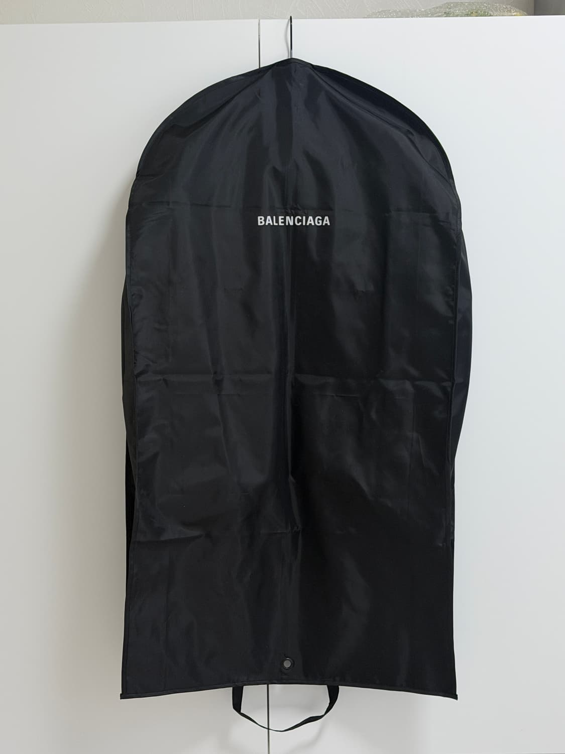 발렌시아가 23FW 인플레이터블 레더 자켓 상품이미지1