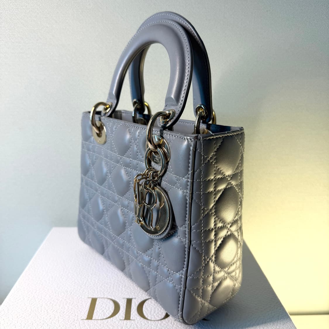 {백화점구매} 디올 레이디백 마이ABC 스몰 스톤 그레이 토트백 상품이미지2