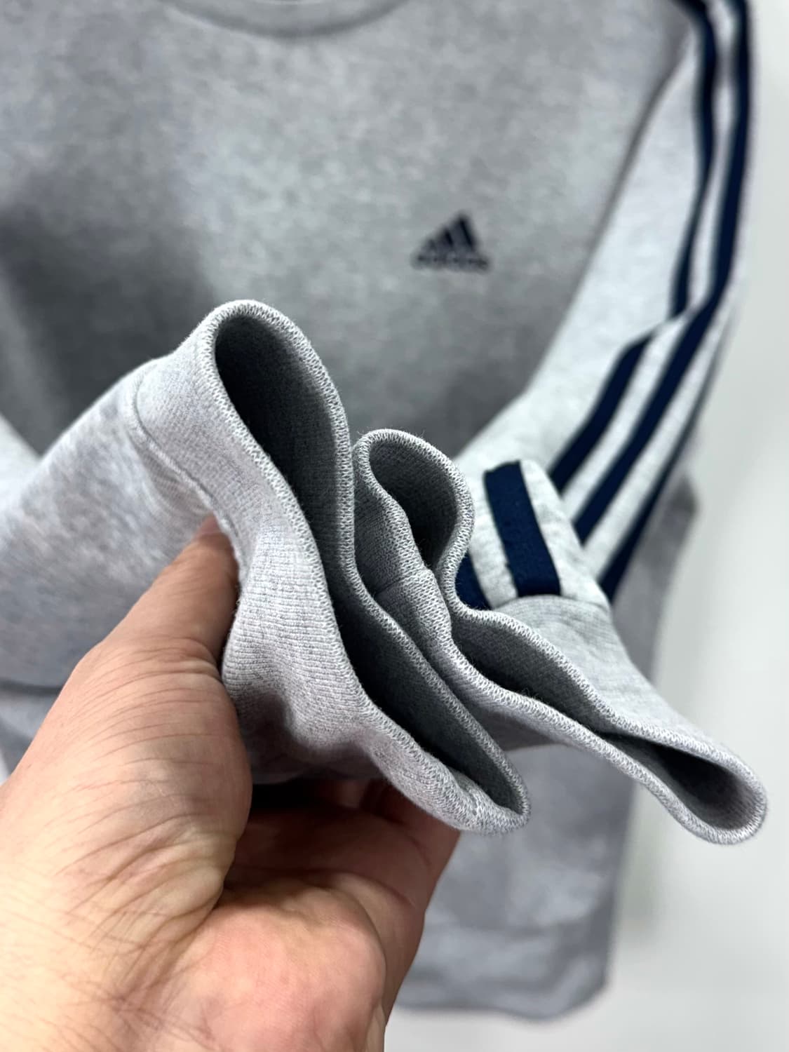 아디다스 삼선로고 맨투맨 그레이 M 상품이미지5