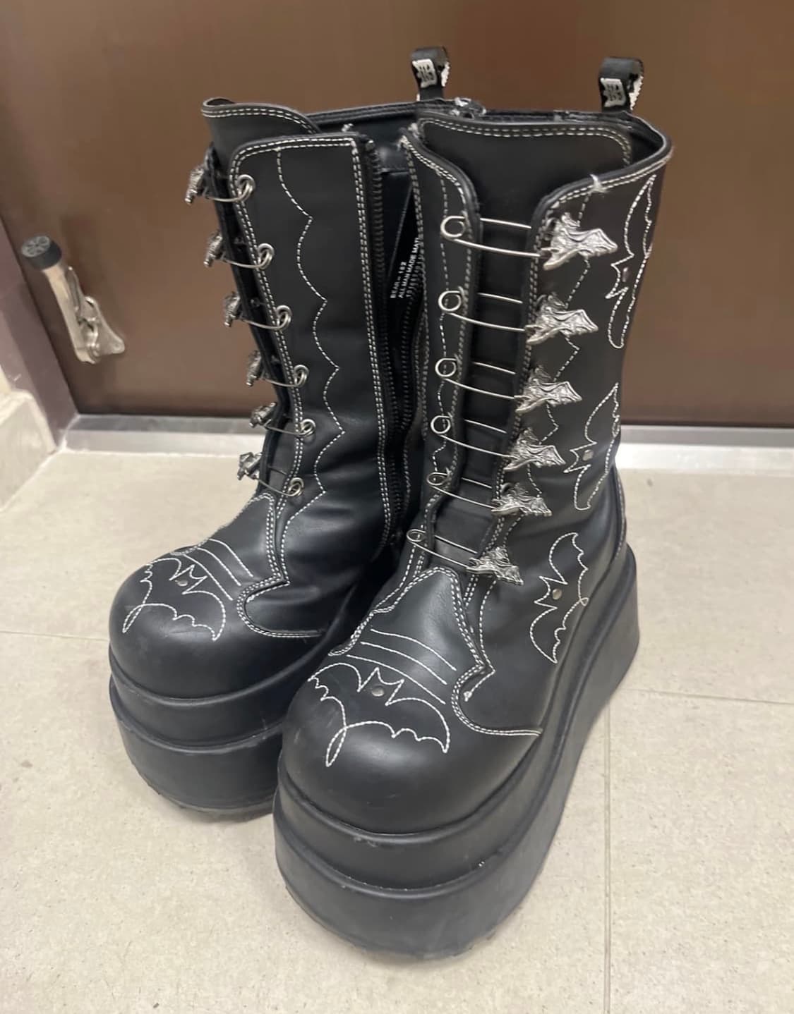 데모니아 부츠 240 상품이미지1