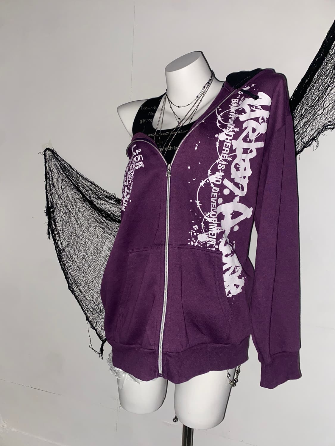 ꒰ঌ 펑크 고딕 레터링 퍼플 후드집업 ໒꒱ 상품이미지3