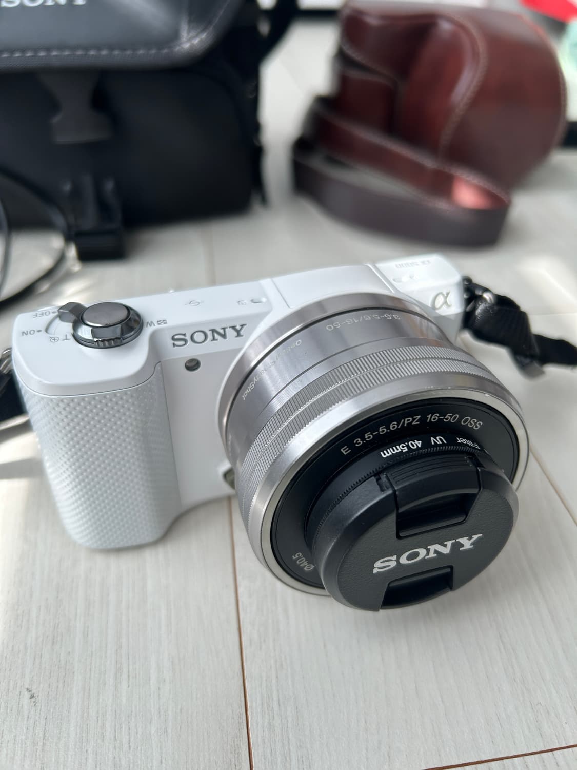 소니 알파 a5000 미러리스 카메라 상품이미지1