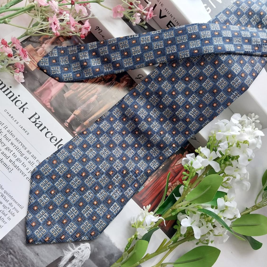 지방시 실크 블루 로고 패턴 넥타이 9.8cm A+~A등급 K2451
 상품이미지2