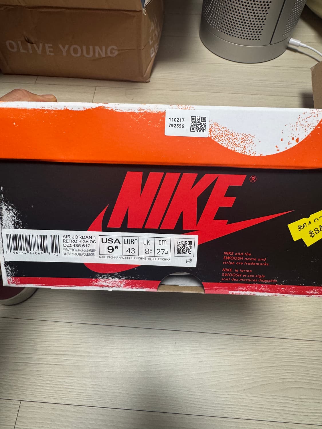 조던 1 레트로 하이 OG 시카고 2022 275 상품이미지6