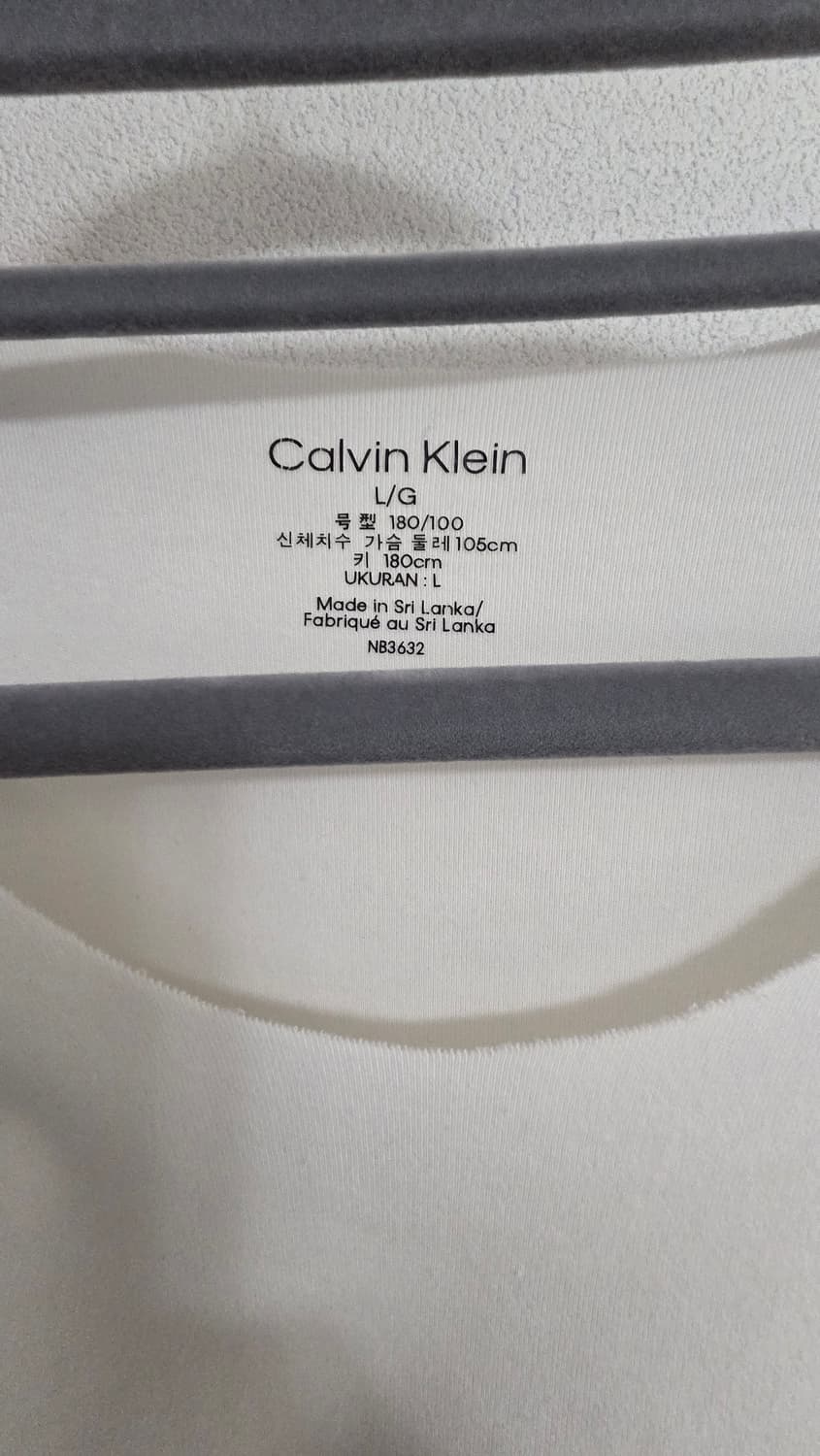 캘빈클라인 화이트 반팔 티셔츠 L 상품이미지2