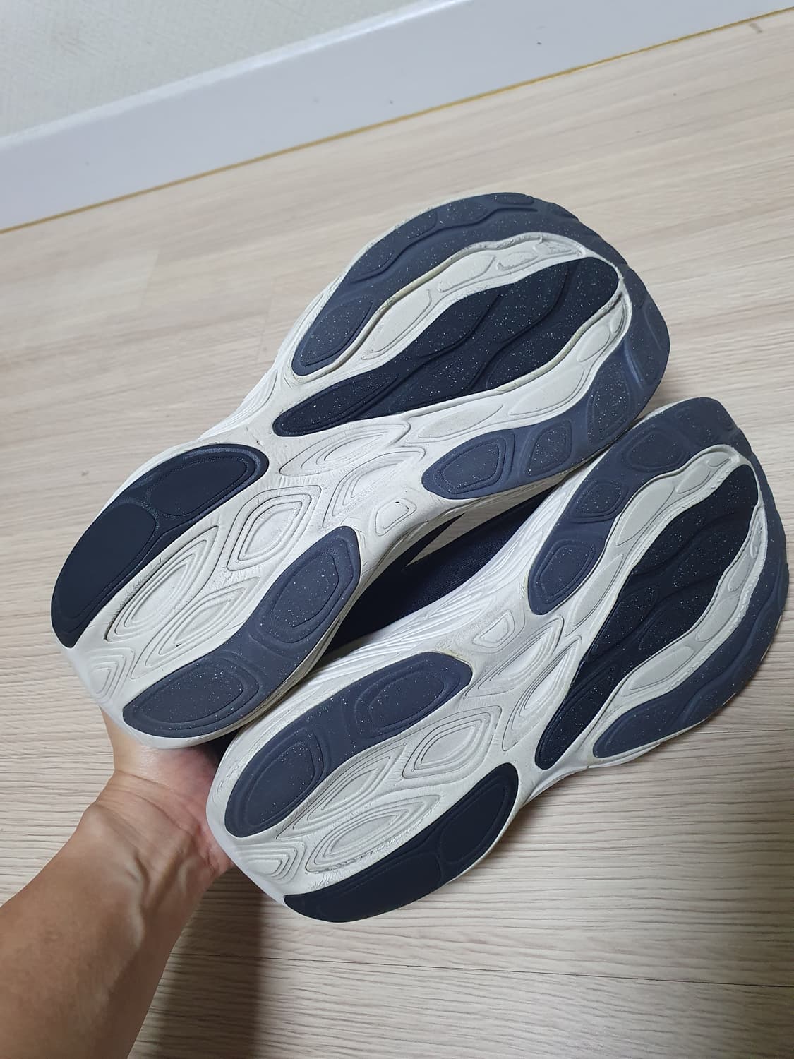 뉴발란스 1080 v14 운동화 265 상품이미지7