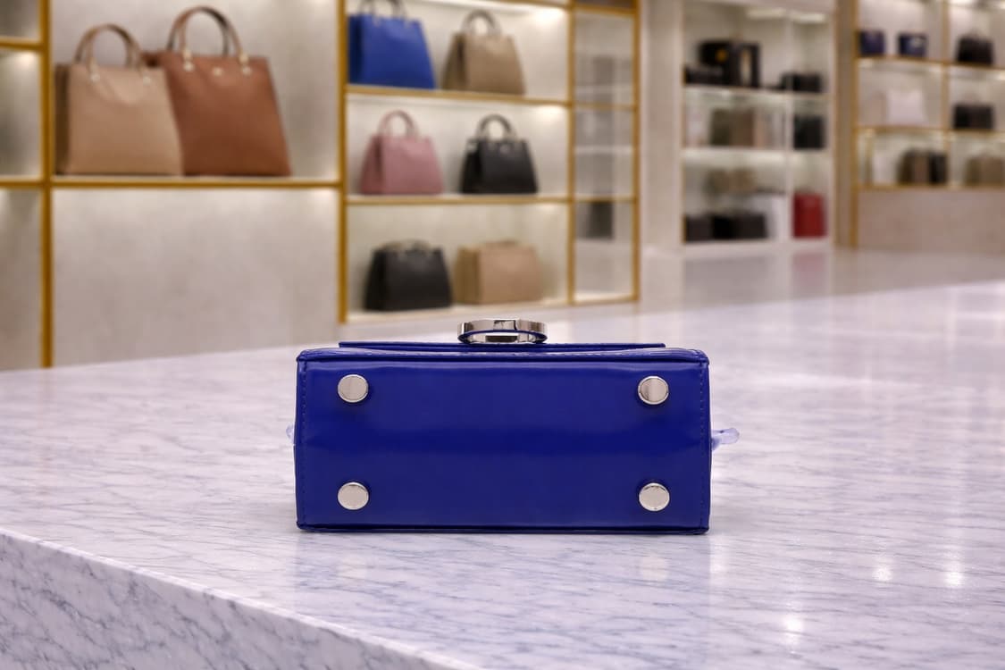 [A급] 페라가모 아이코닉 탑핸들 판매합니다!!! 상품이미지3