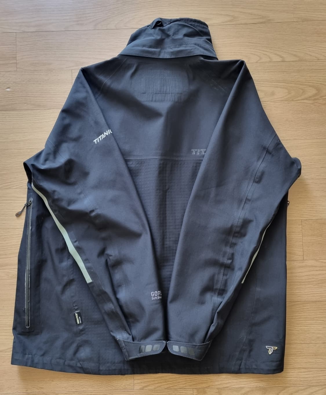 콜롬비아 고어텍스 바람막이 L 상품이미지2