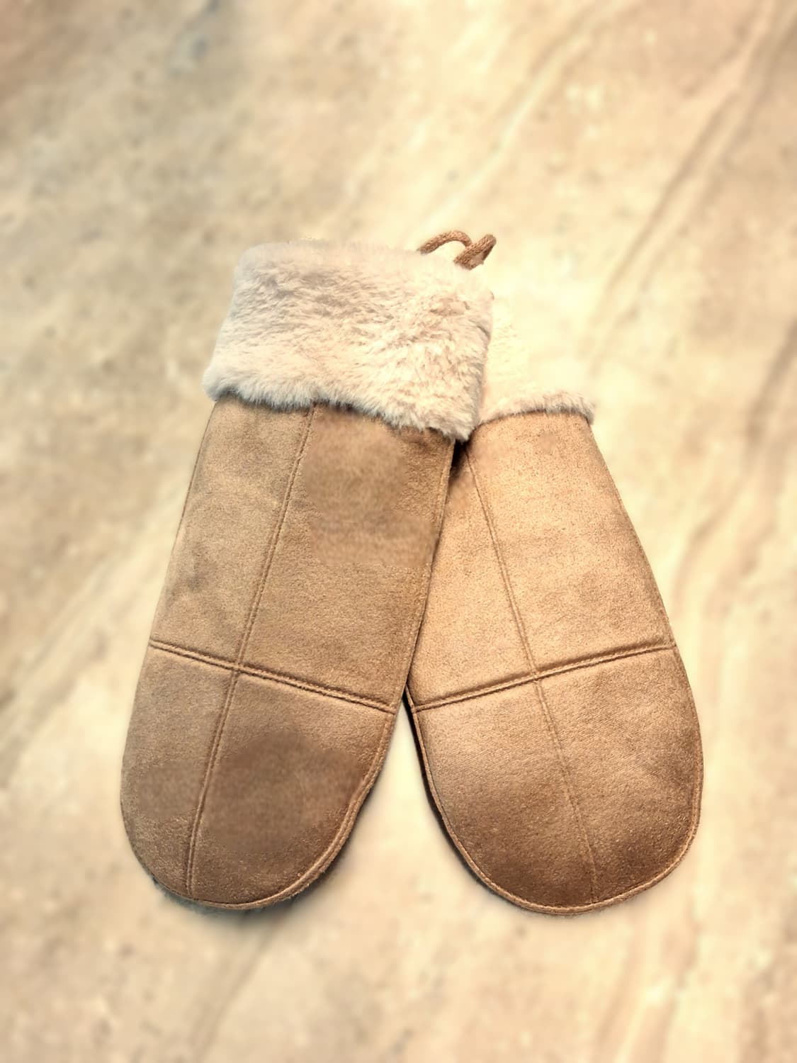 두꺼운 털안감 스웨이드 벨벳 벙어리 장갑 베이지 (새상품) 상품이미지4