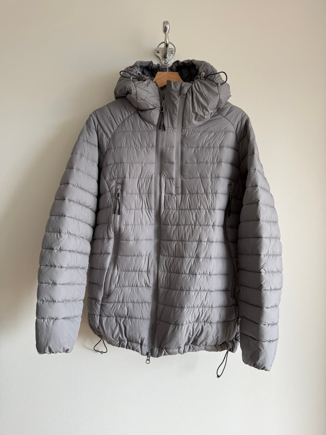 Pre owned 경량 후드 패딩 상품이미지1