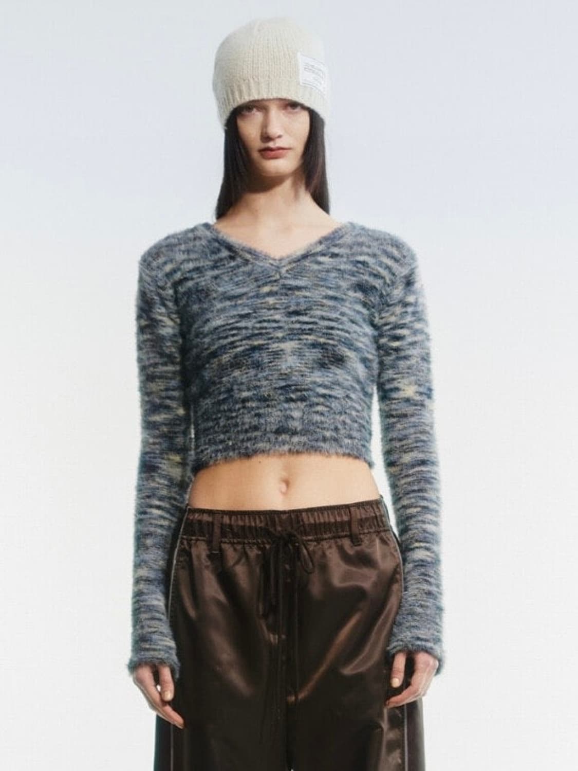 더오픈프로덕트 크롭 니트 상품이미지1