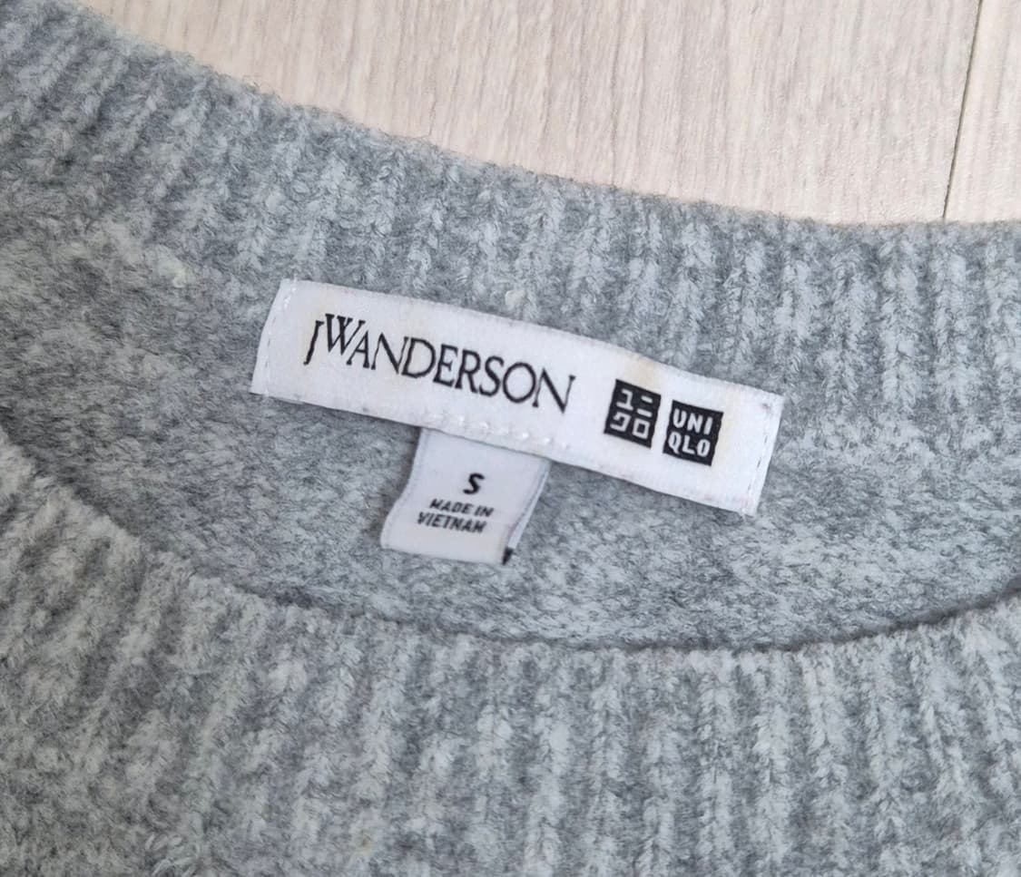 유니클로 JW앤더슨 니트 상품이미지2