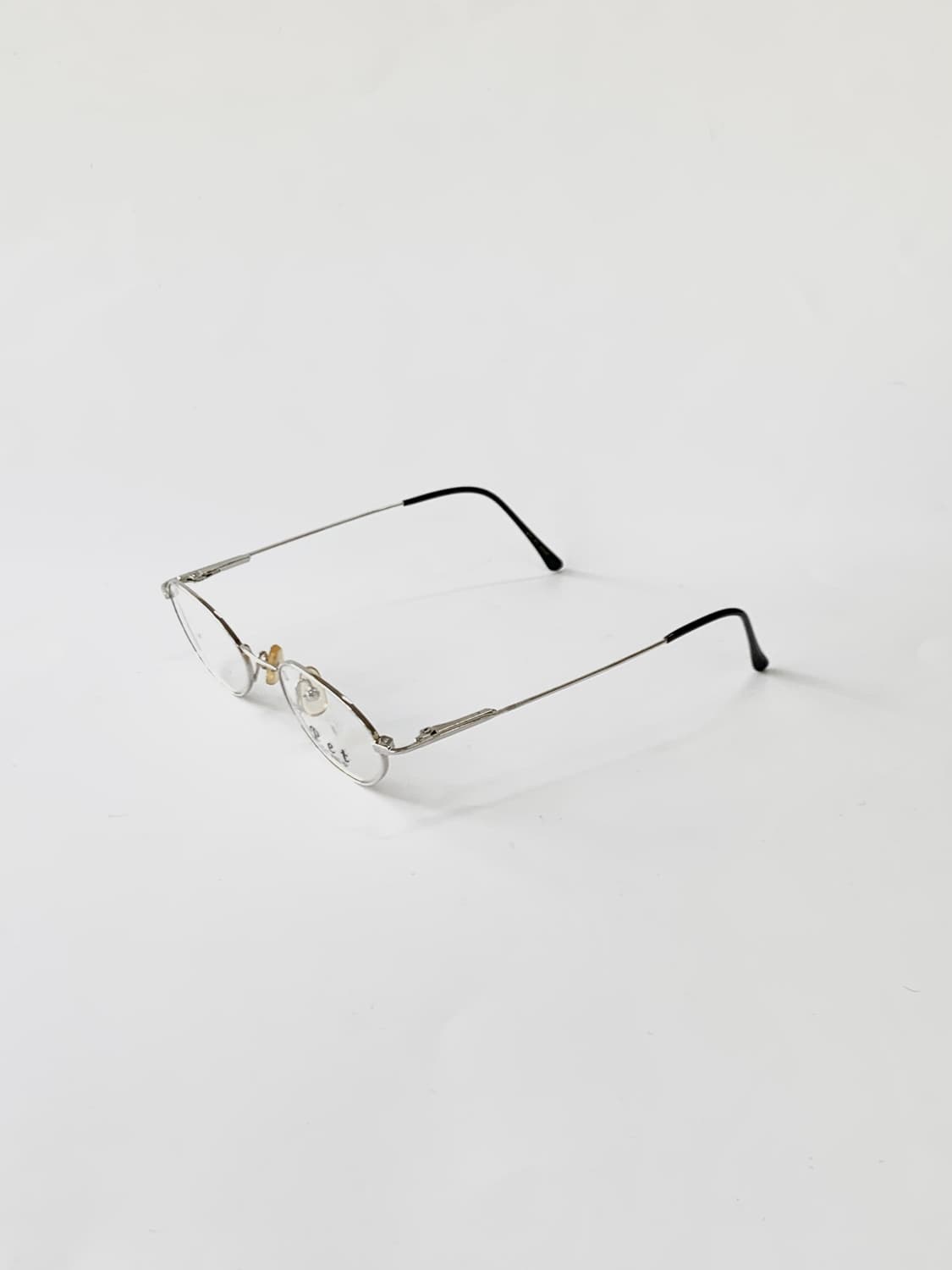 [픽키-215] 실버 미니멀 오벌 안경테 초경량 상품이미지4