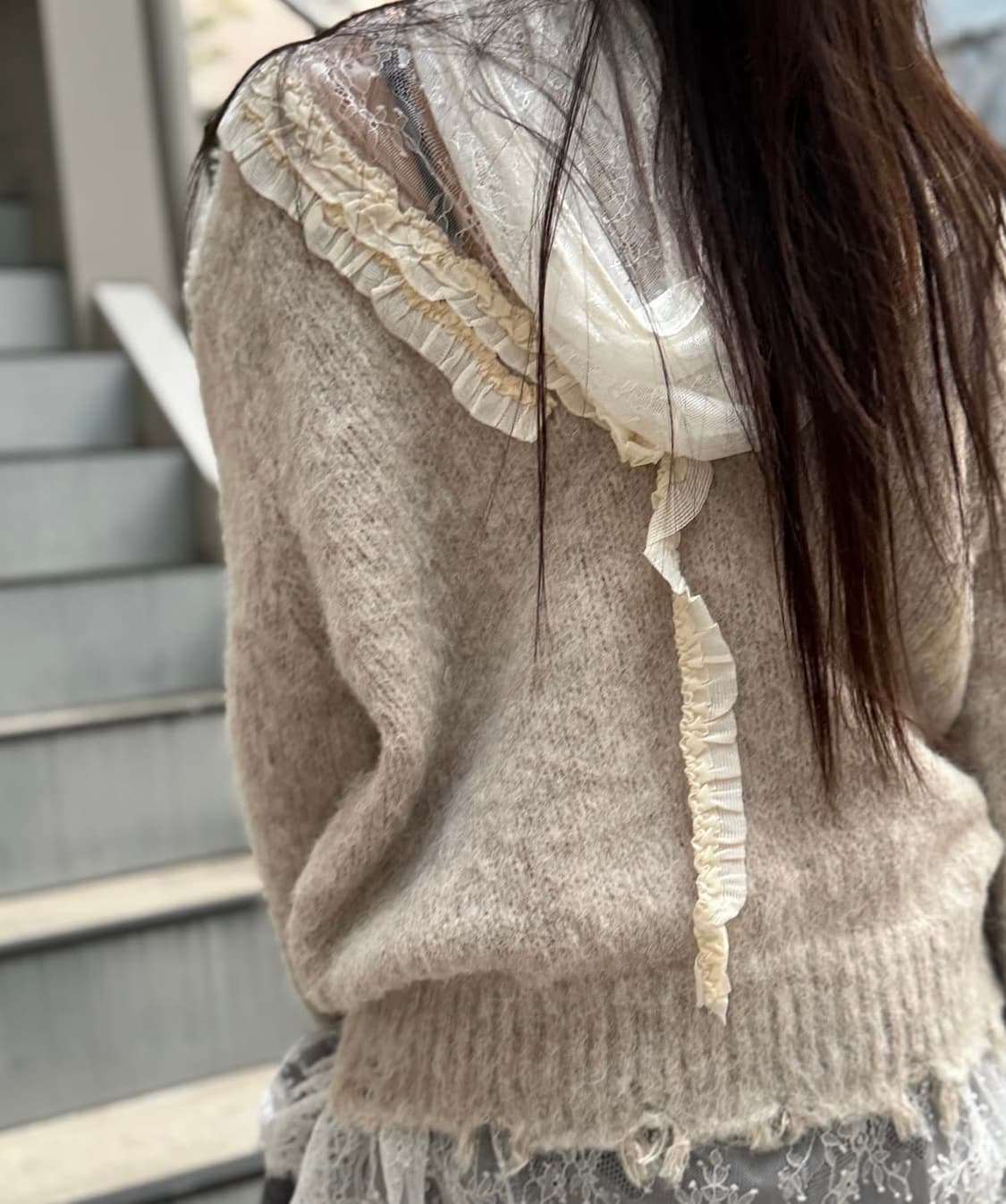 Standalone 스탠드얼론 레이스 브이넥 니트 스웨터 상품이미지5