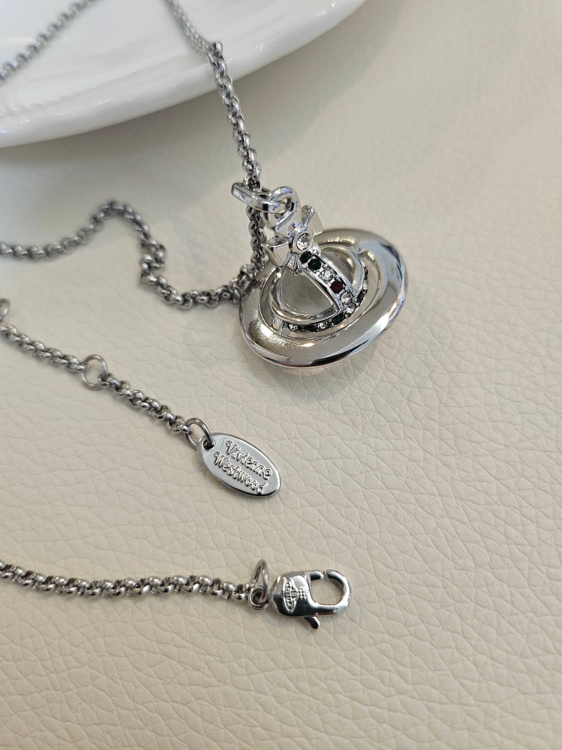 비비안 웨스트우드 업사이클링 투명orb 목걸이 상품이미지2