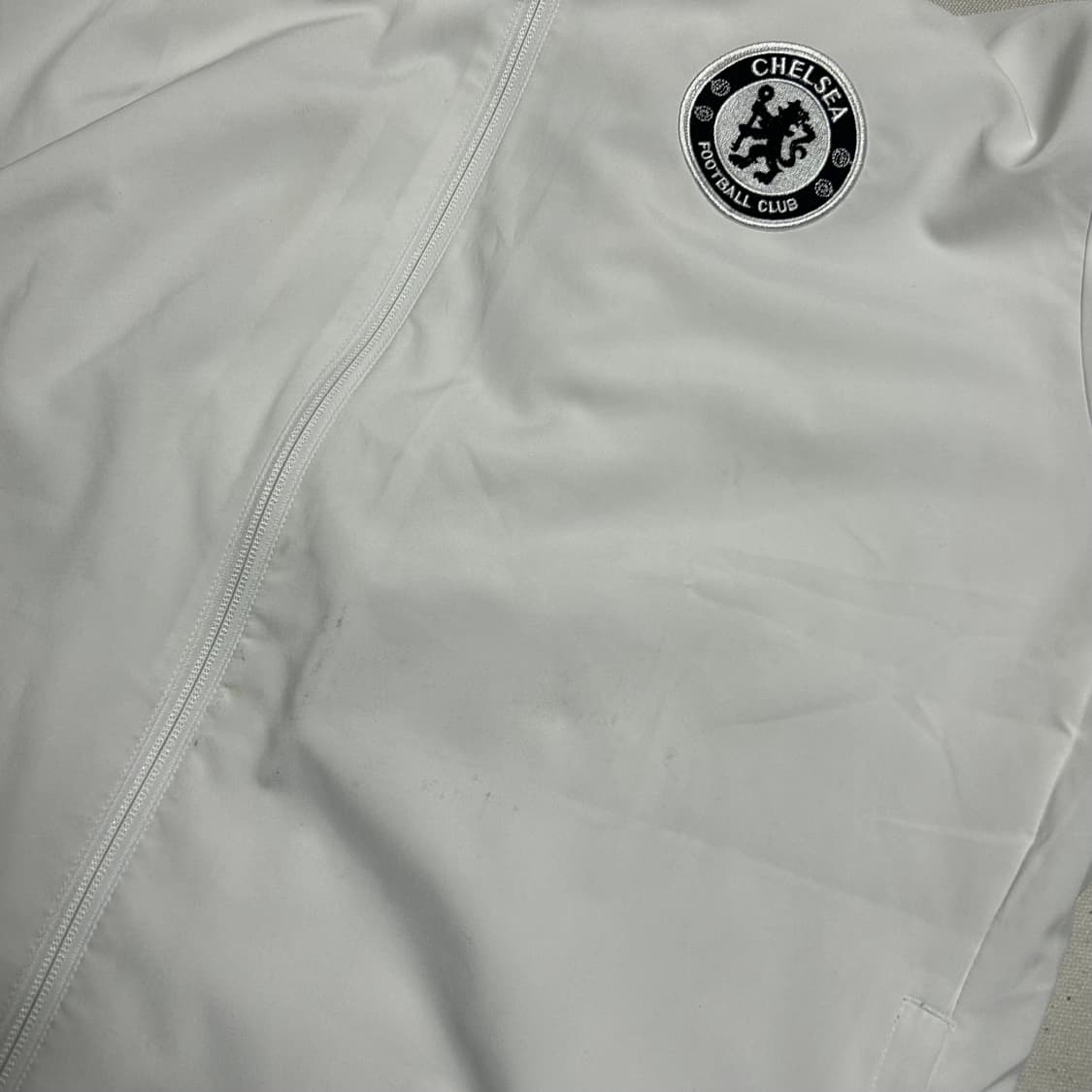 XL 아디다스 첼시 화이트 후드 바람막이 상품이미지5