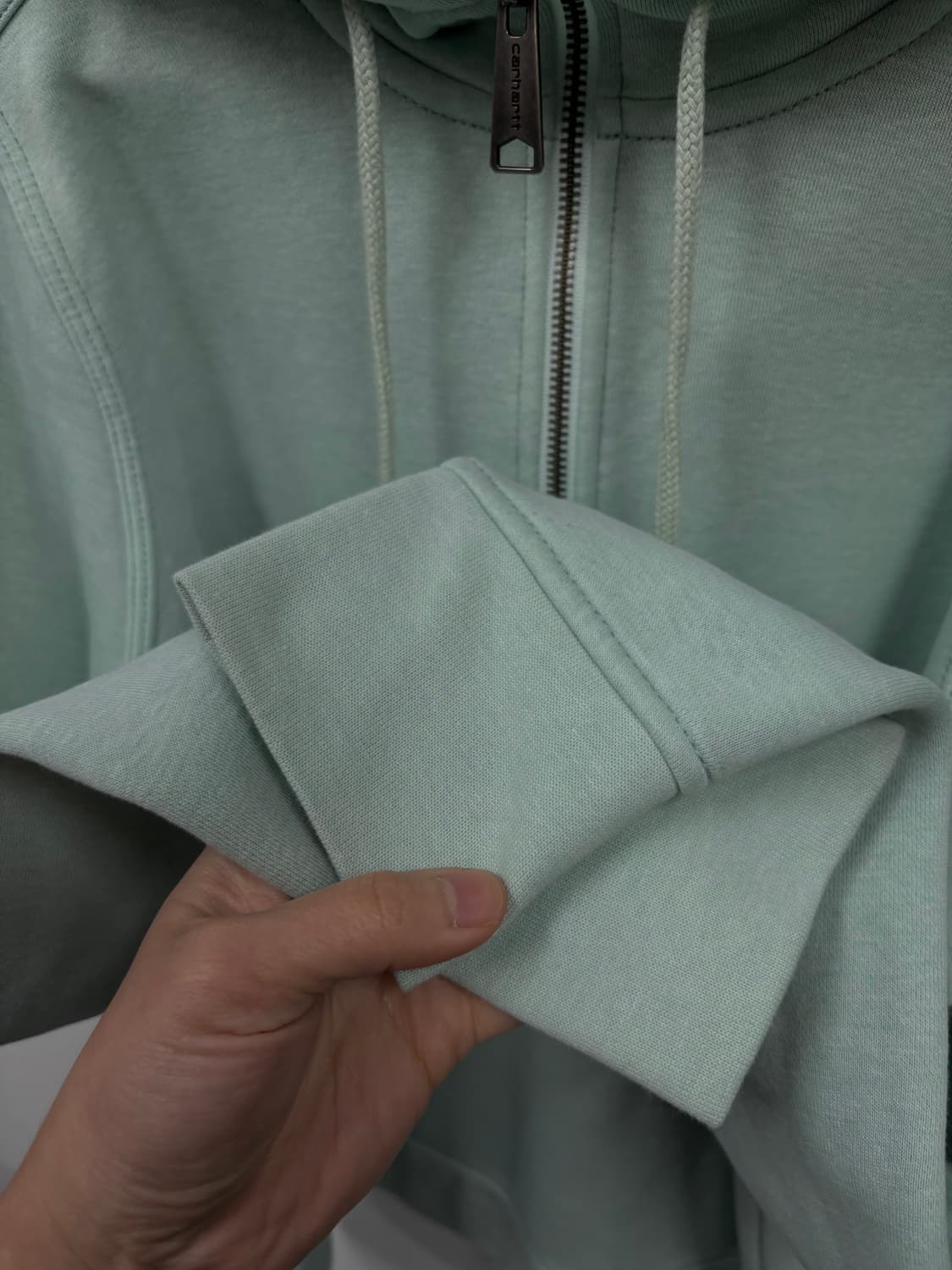 칼하트 반집업 맨투맨 상품이미지3