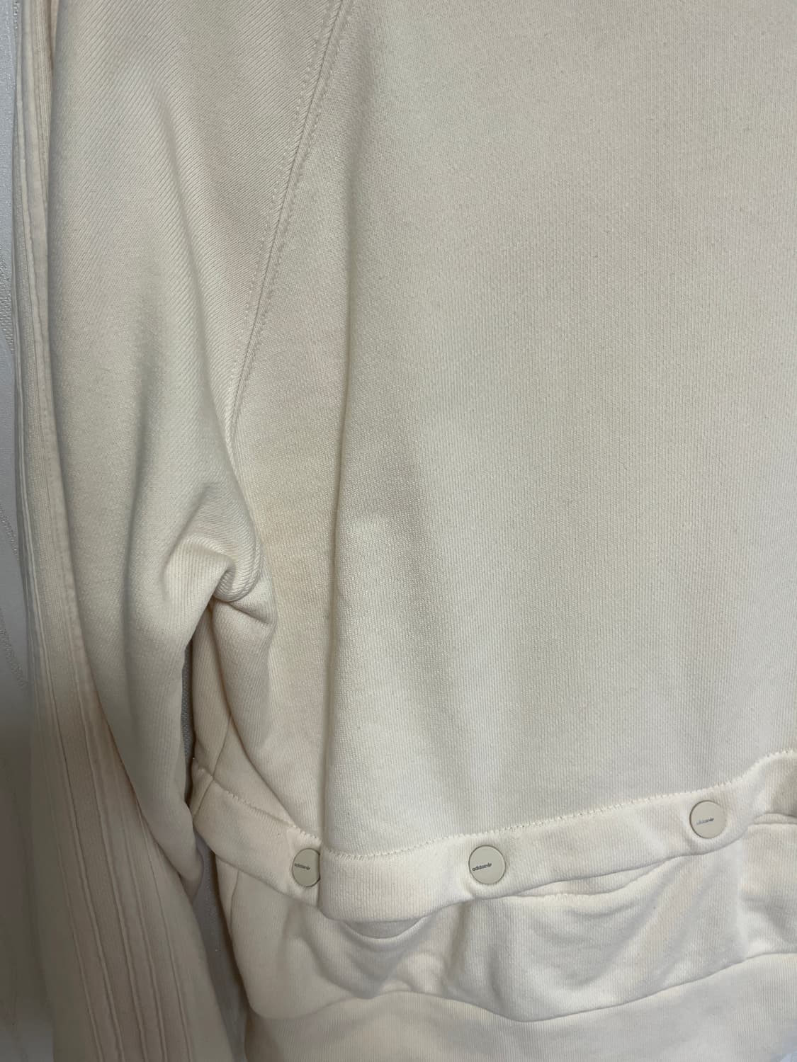 아디다스 핑크베이지 맨투맨 상품이미지4