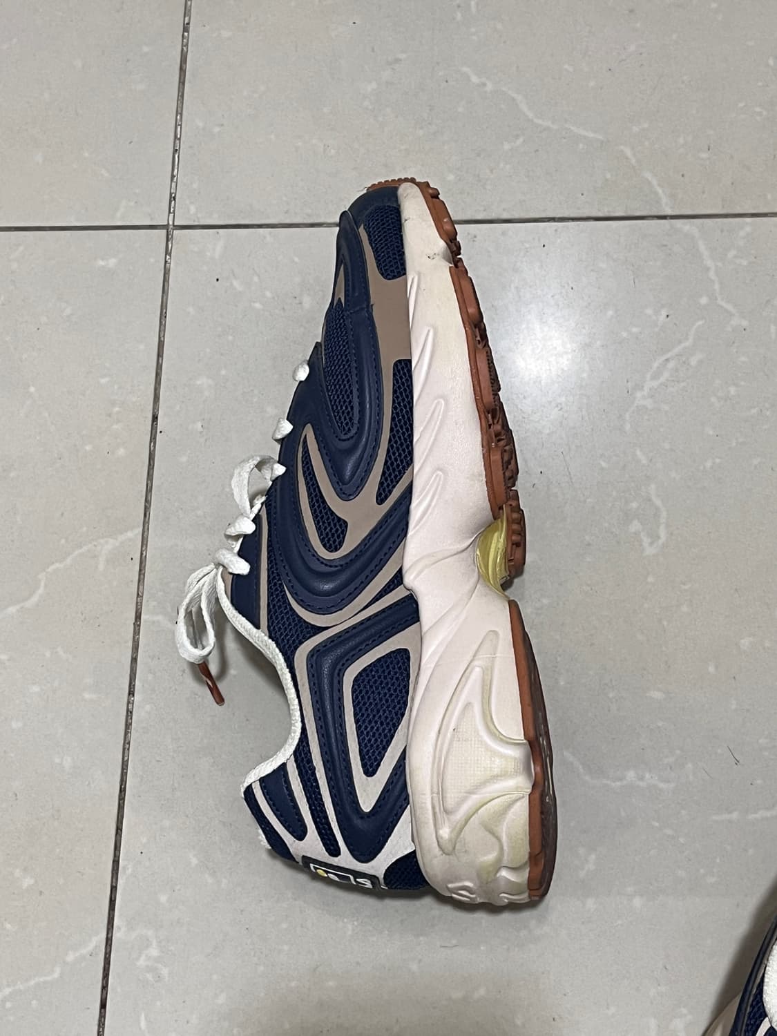 휠라 버자드 2000 러닝 아카이브 러닝화 운동화 상품이미지6