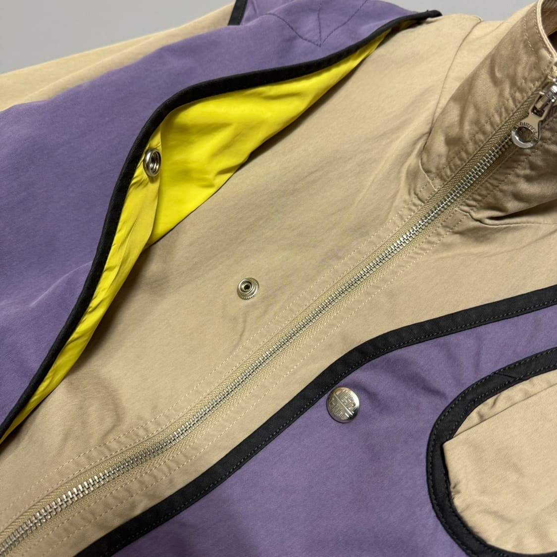 디젤(DIESEL) 퍼플 베이지 오렌 컨버터블 투웨이 하이넥 쇼트 자켓 상품이미지5