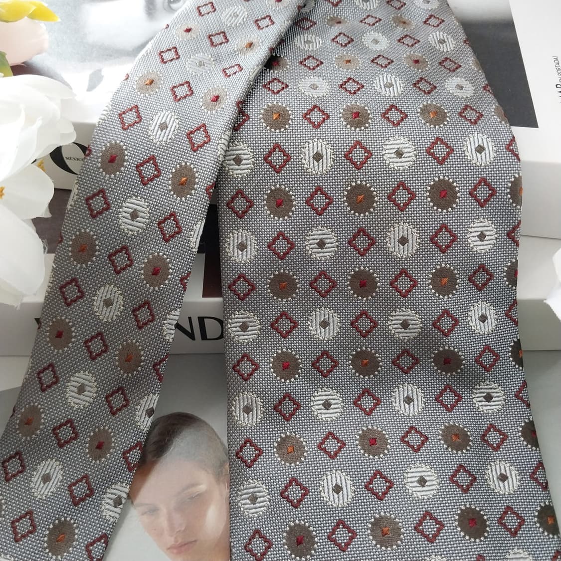 에르메네질도 제냐 실크 기하 패턴 넥타이 9.9cm A+등급 K1116
 상품이미지3