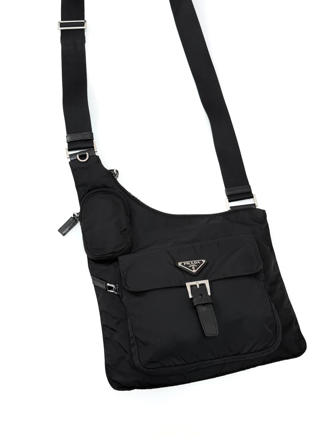 프라다 나일론 멀티 포켓 크로스백 상품이미지1