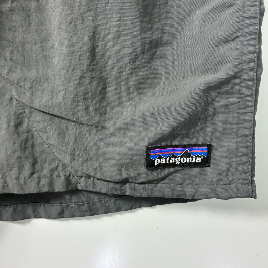 Patagonia  파타고니아 차콜 배기스 하프 팬츠  상품이미지3