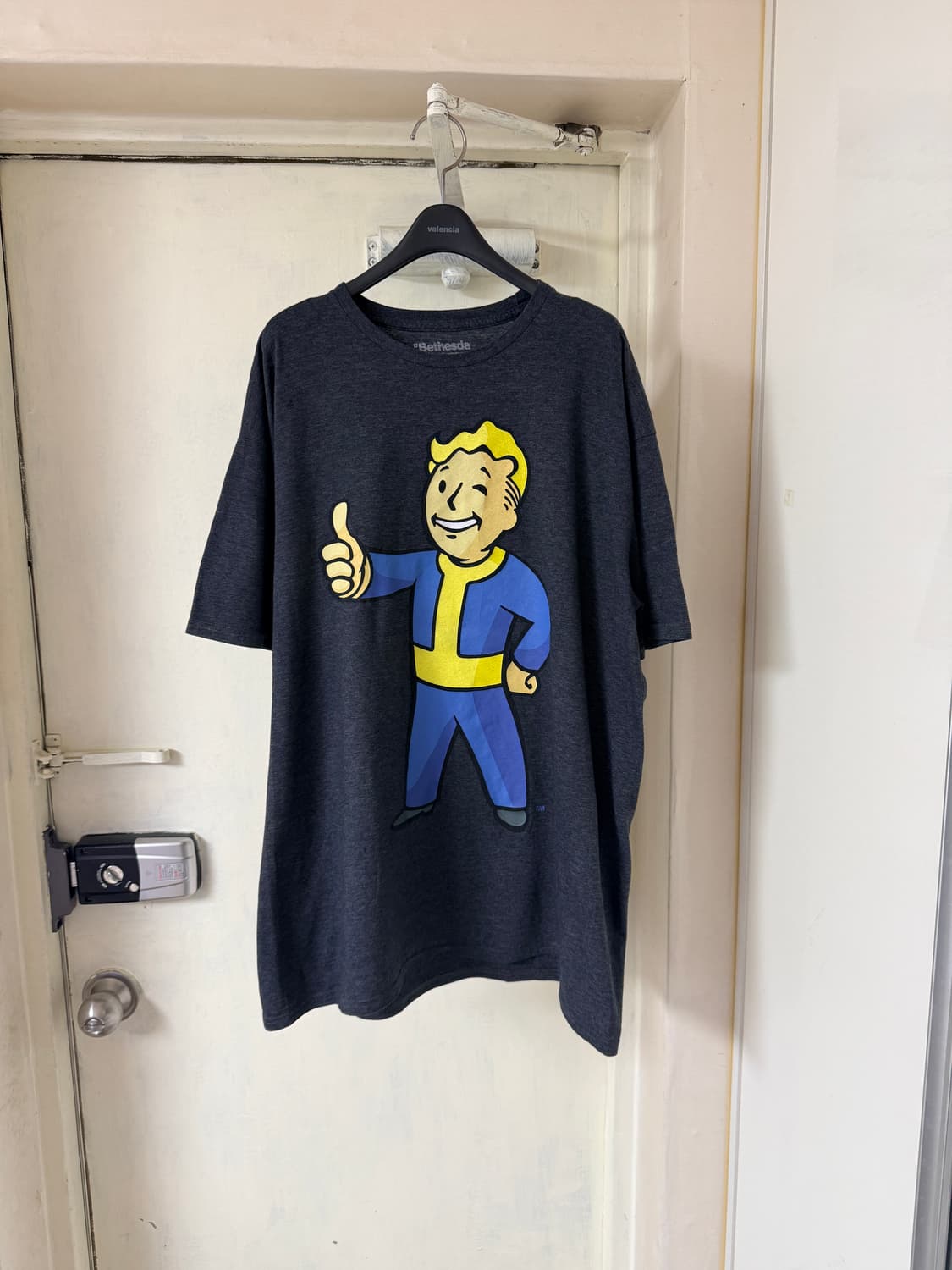 폴 아웃 볼트보이 프린팅 티셔츠 상품이미지1