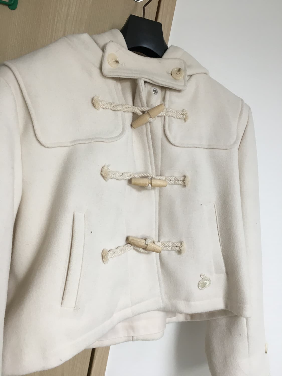 키르시 체리 크롭 숏 떡볶이 코트 아이보리 상품이미지2