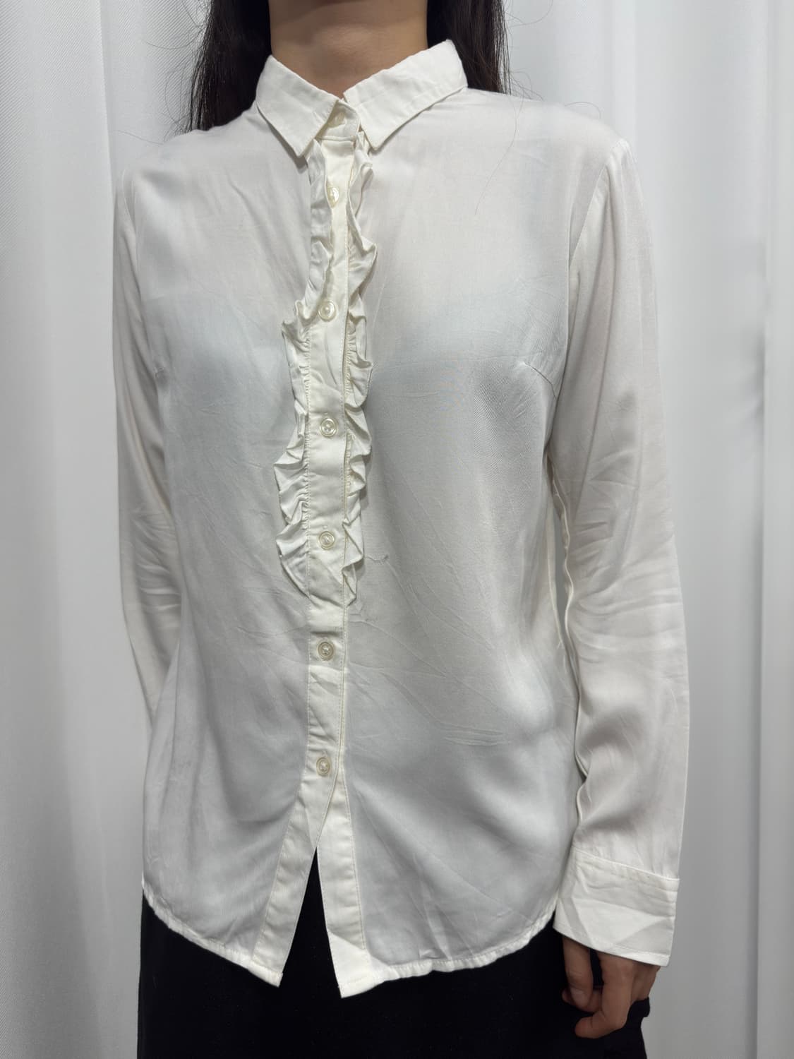 white frill shirt 상품이미지2