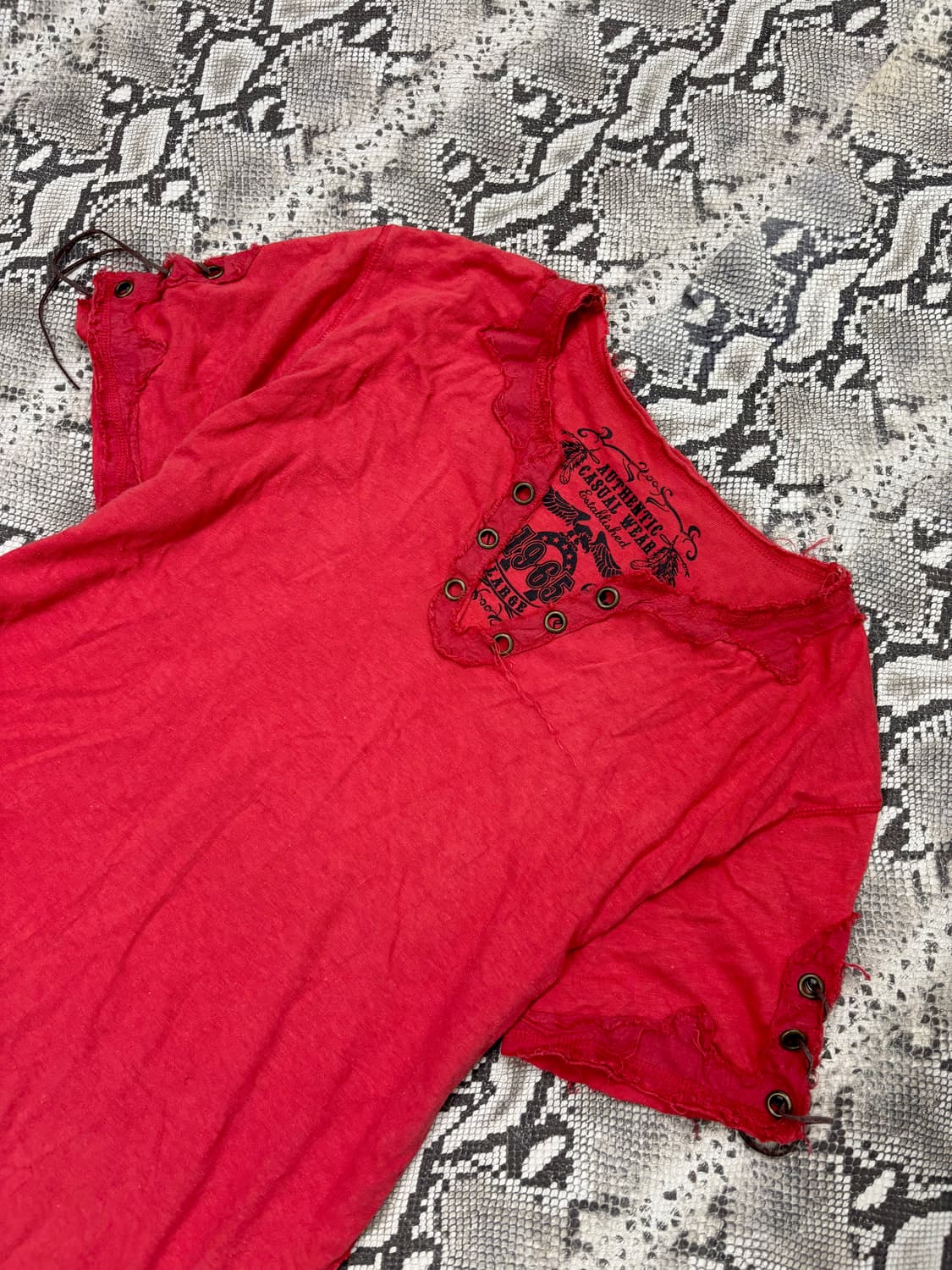 “Authentic” 00’s Design Side Eyelet Tee 상품이미지5