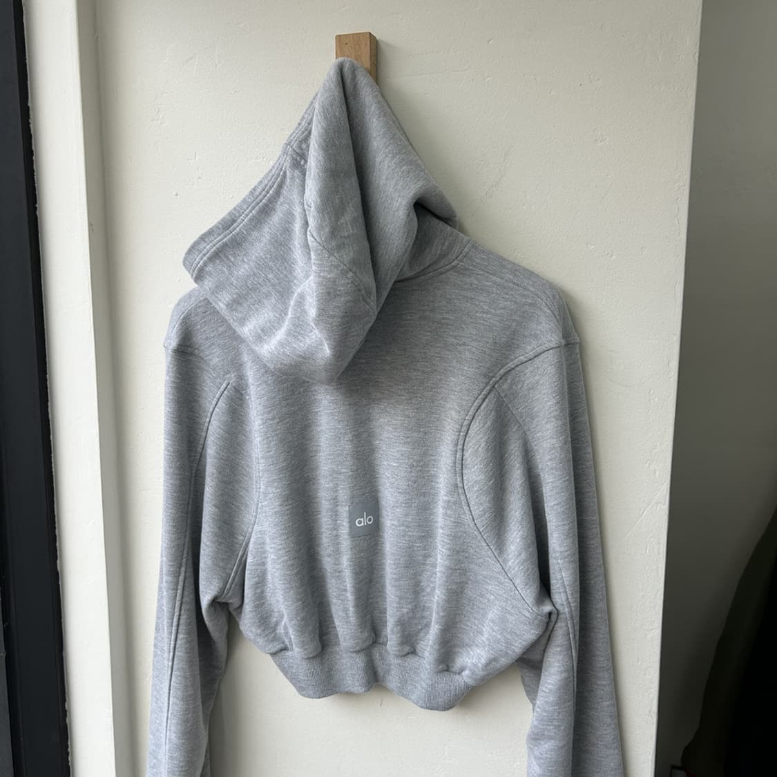 16318 - 알로 크롭 후드 집업 상품이미지5