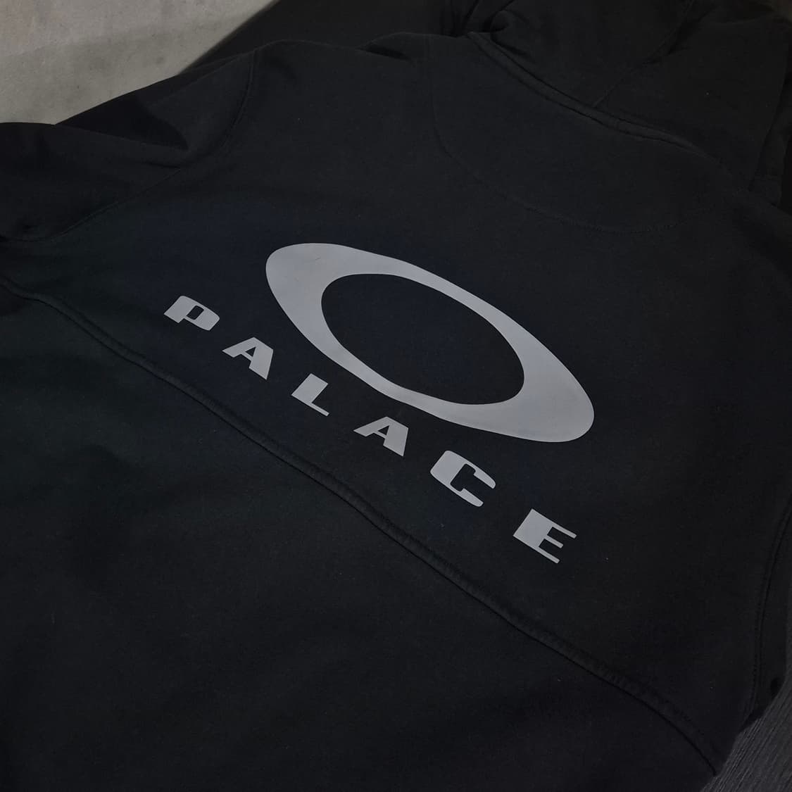 오클리 X 팔라스 블랙 후드티 XL사이즈 상품이미지4