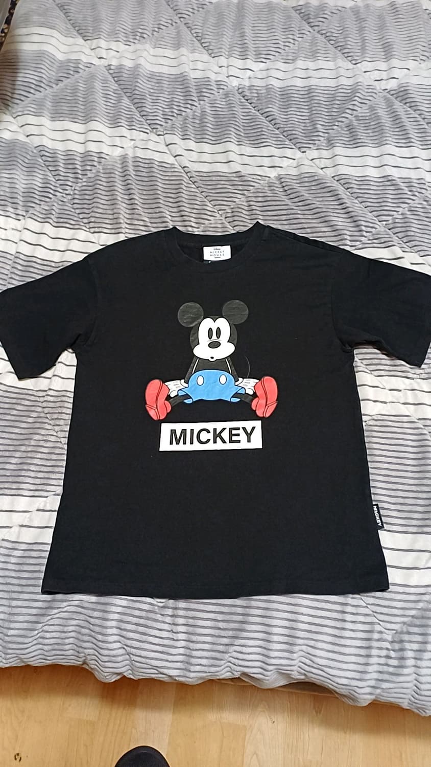 디즈니 미키마우스 반팔 실측95 여성66 가슴48 기장64 상품이미지1