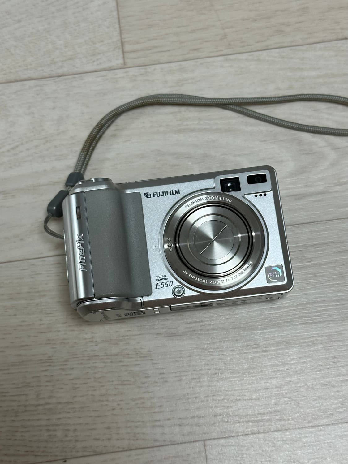 [후지필름] Fujifilm FinePix E550 CCD 디지털카메라 상품이미지1