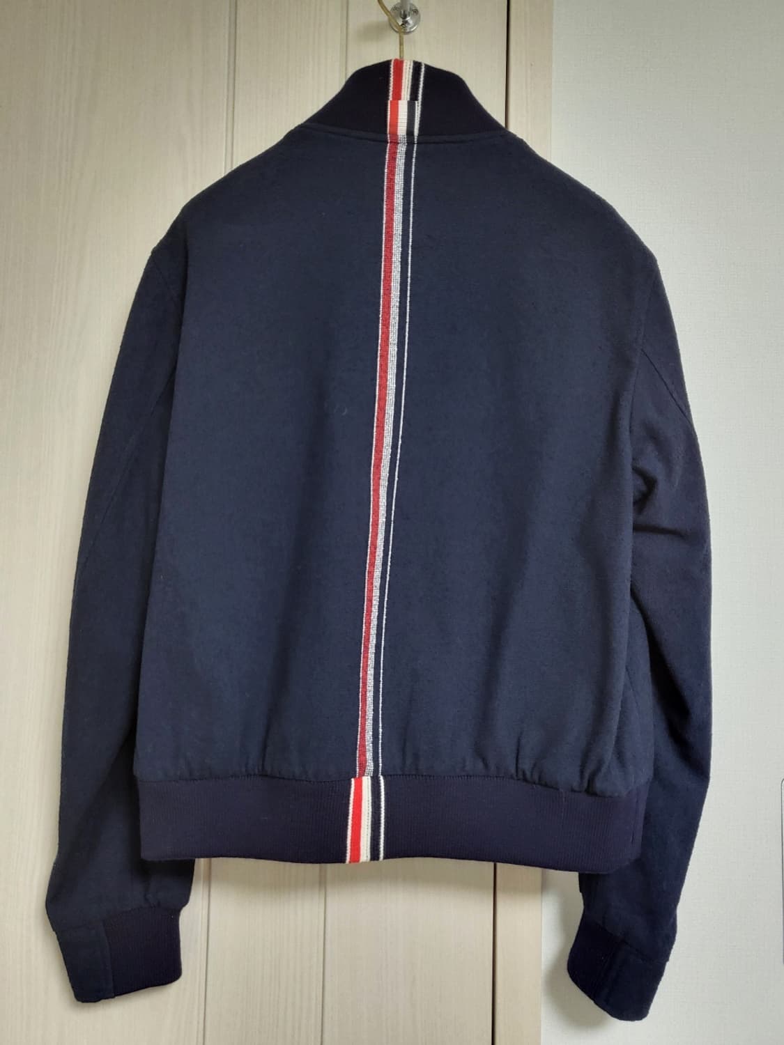 톰브라운 센터백 스트라이프 부클레 수팅 블루종 상품이미지6