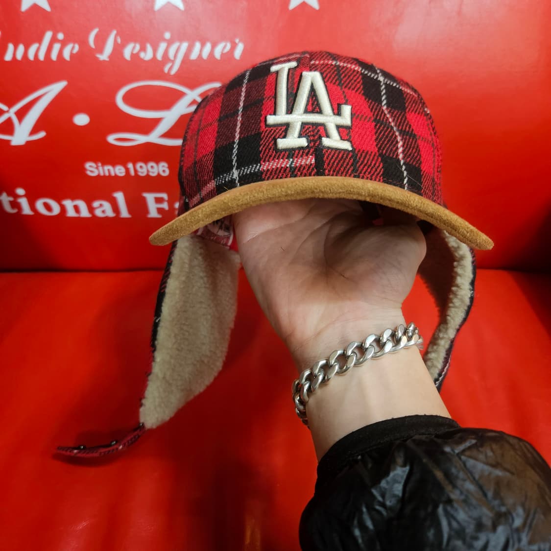 (새상품)엠엘비(MLB) Y2K 타탄체크 트루퍼 볼캡  상품이미지2