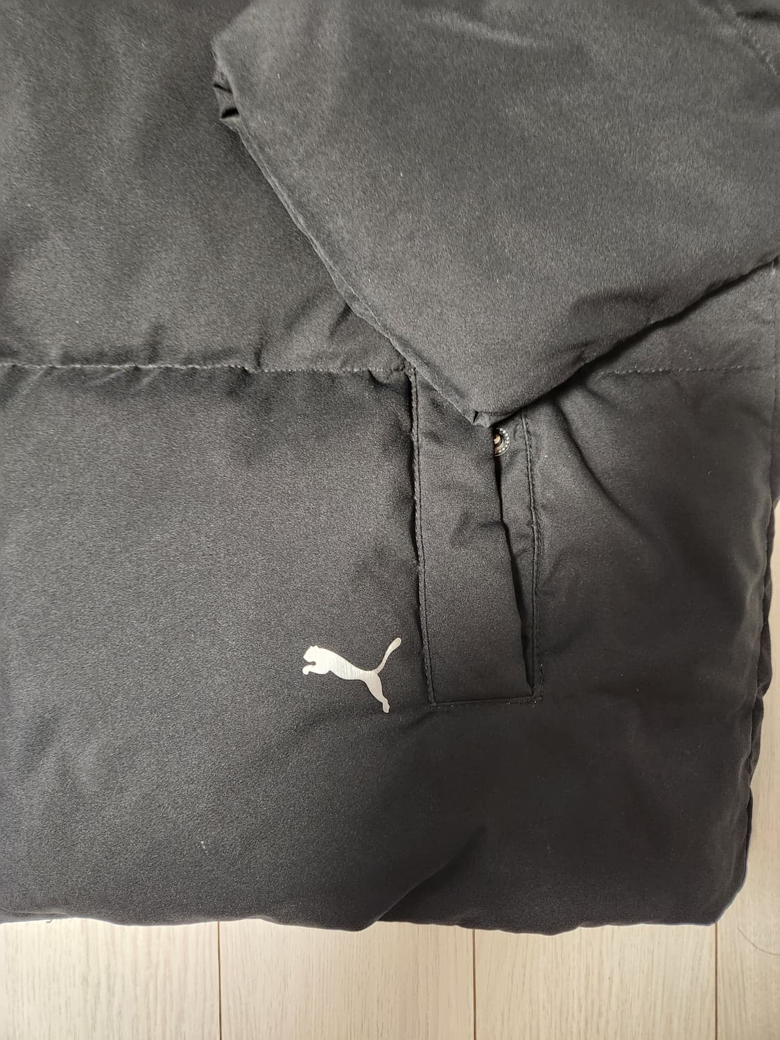 새상품급)푸마 다운 숏패딩 사이즈100(L) 상품이미지3